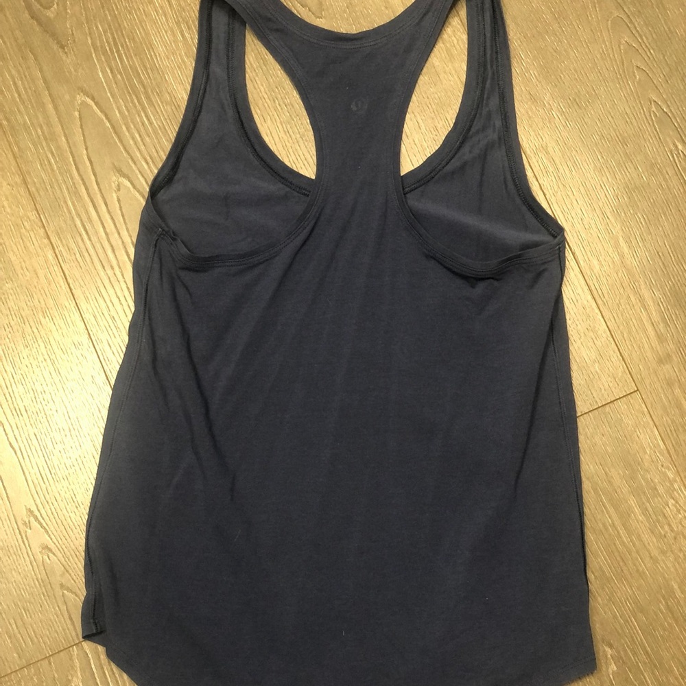 Lululemon size 4 navy Pima cotton tank top like new